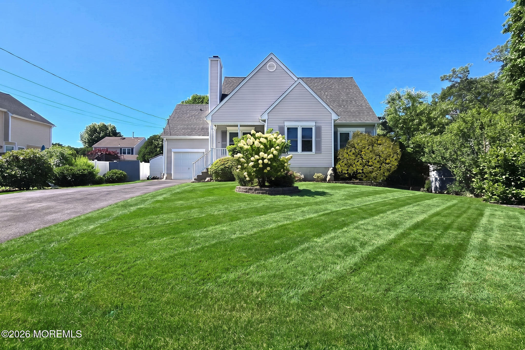 137 Bowline Road Manahawkin, NJ 08050 - Photo 2 of 36 02