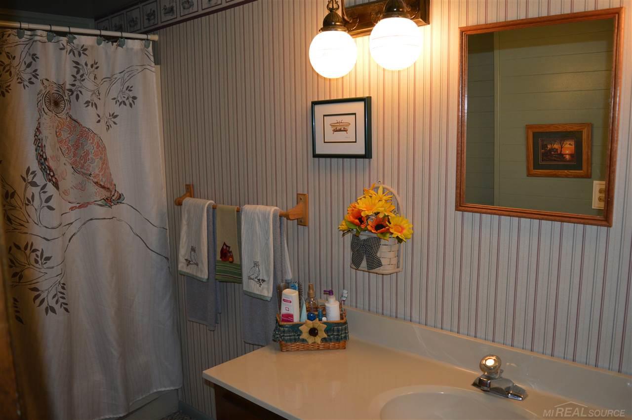 9077 Peters Road Algonac, MI 48001 - Photo 27 of 33 31286040-26.JPG