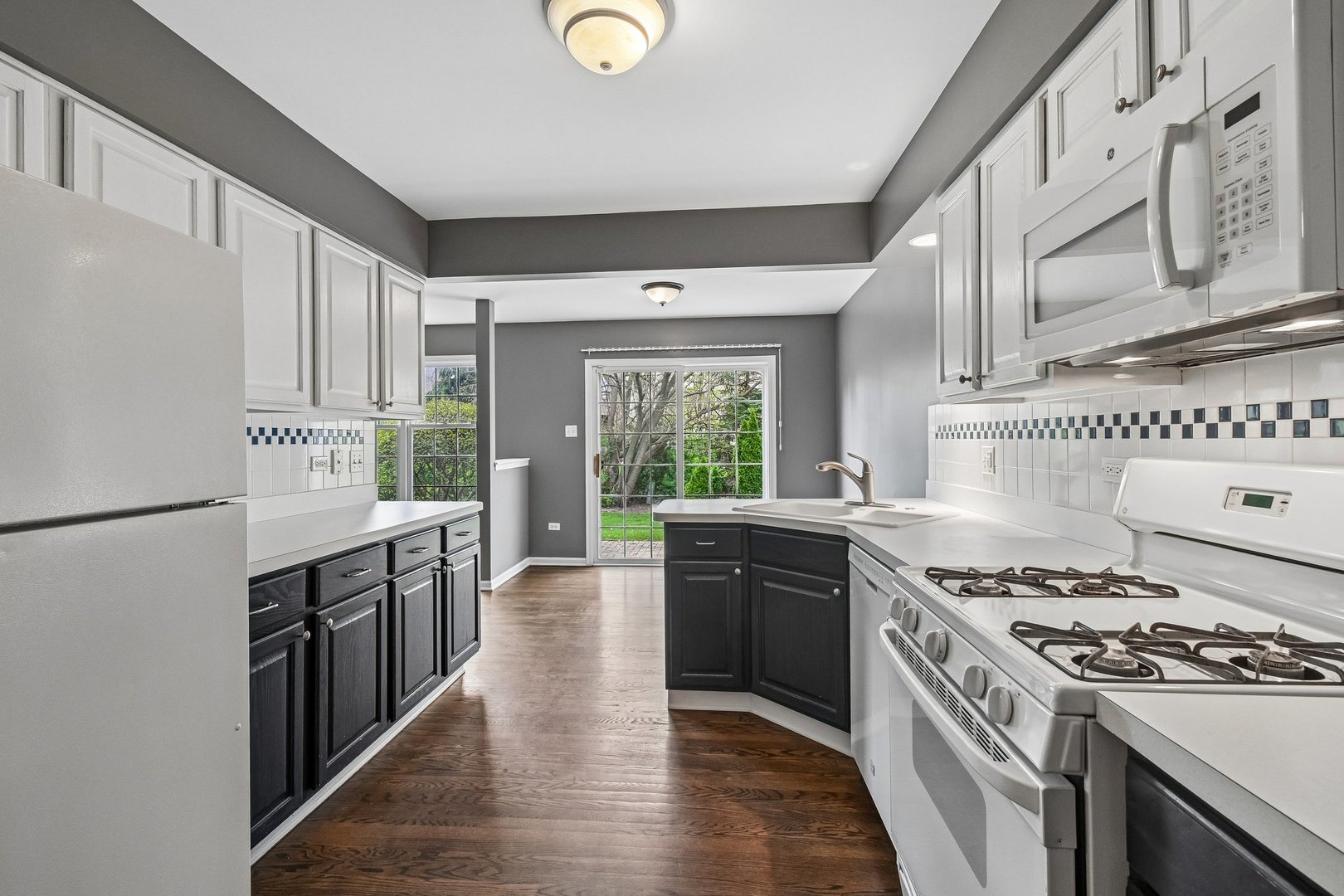 12228 Sumner Street Lemont, IL 60439 - Photo 12 of 36 Gallery Image 12