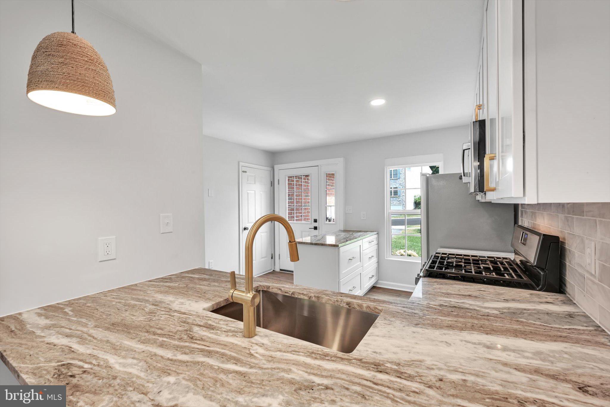 382 Crosswinds Drive Lititz, PA 17543 - Photo 13 of 31