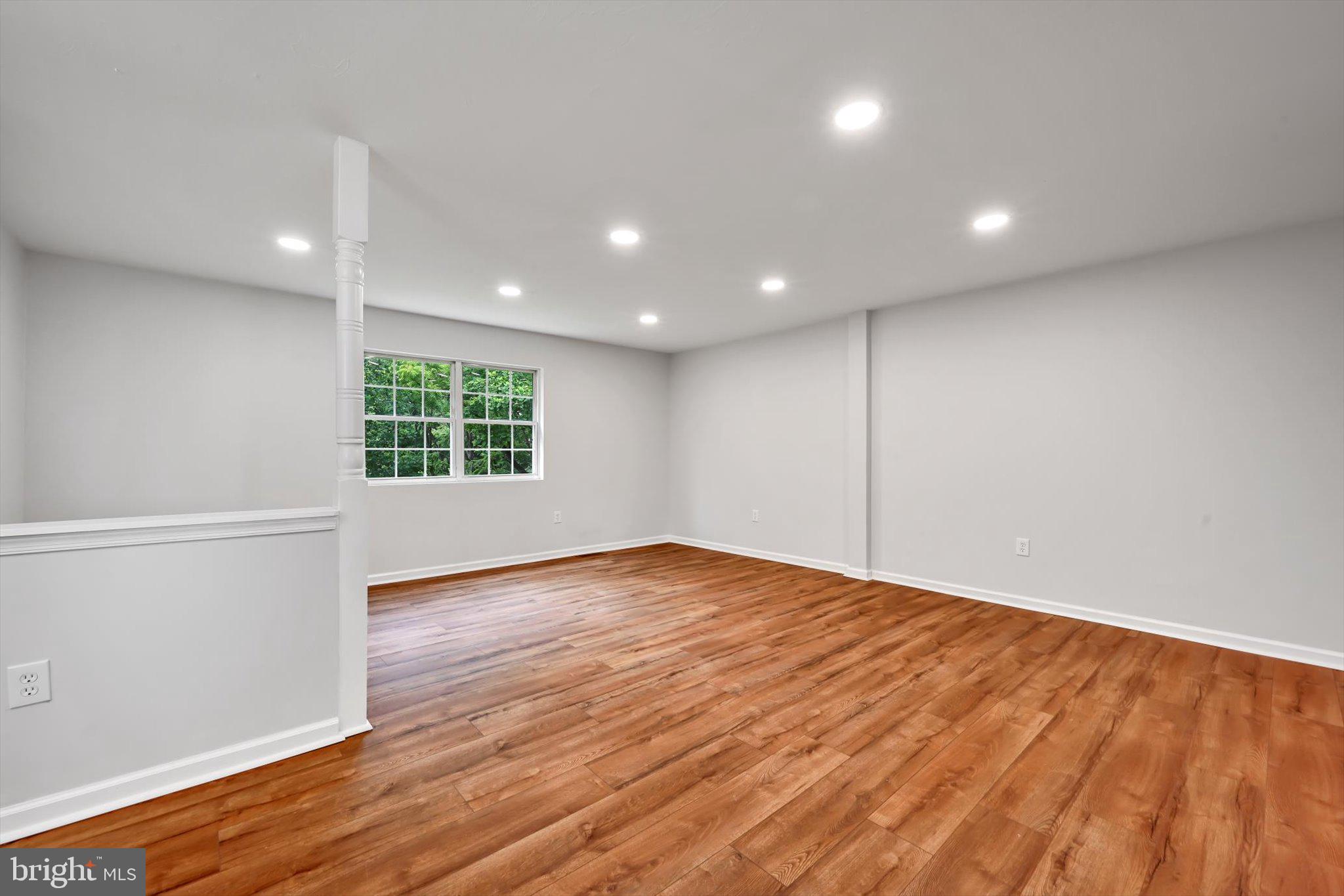 382 Crosswinds Drive Lititz, PA 17543 - Photo 5 of 31