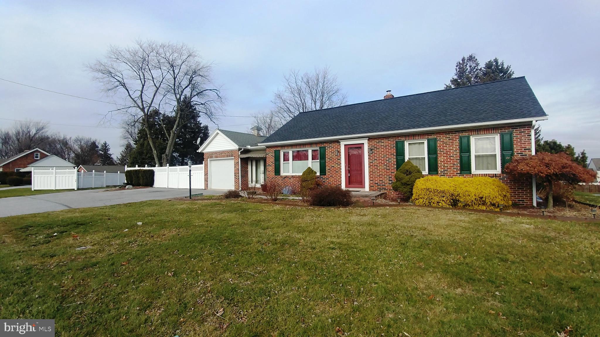 851 Cape Horn Road York, PA 17402 - Photo 4 of 56 Gallery Image 4