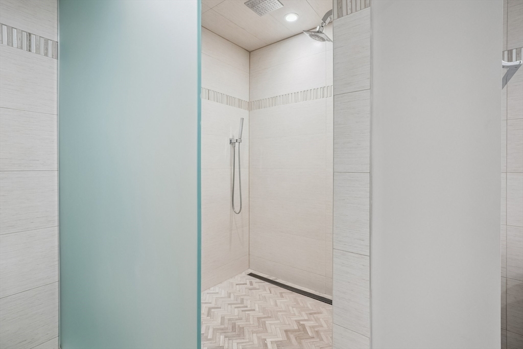 196 West Springfield Street, Unit 1 Boston, MA 02118 - Photo 14 of 31