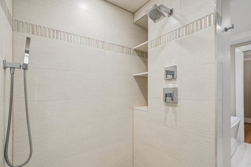 196 West Springfield Street, Unit 1 Boston, MA 02118 - Photo 15 of 31