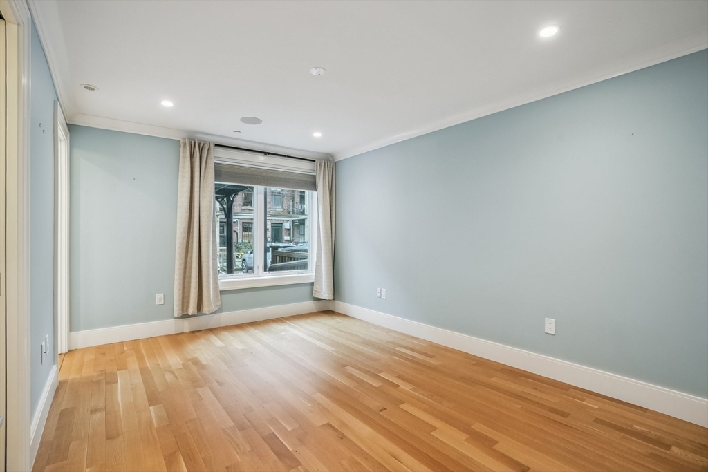 196 West Springfield Street, Unit 1 Boston, MA 02118 - Photo 18 of 31