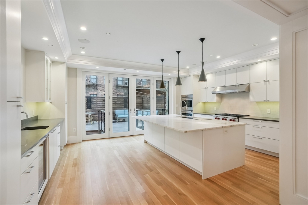 196 West Springfield Street, Unit 1 Boston, MA 02118 - Photo 7 of 31