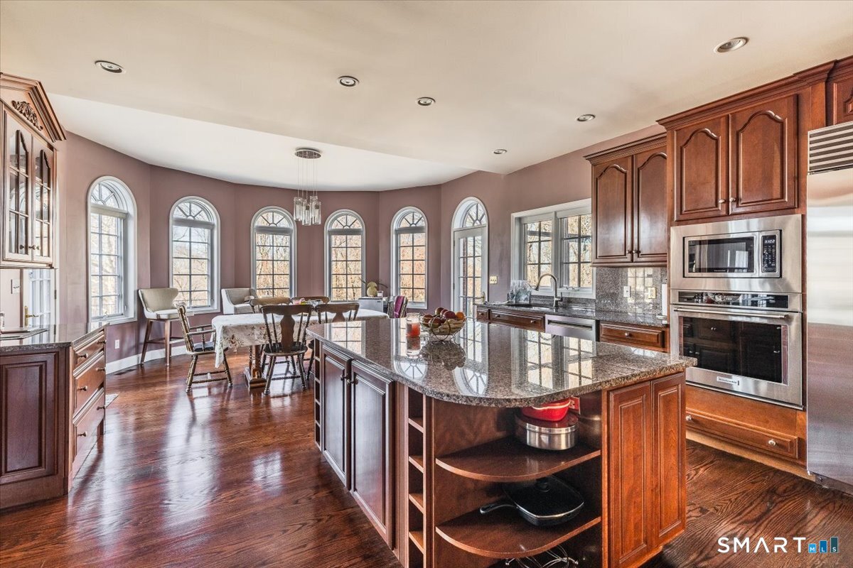 8 Nod Hill Road Oxford, CT 06478 - Photo 16 of 40