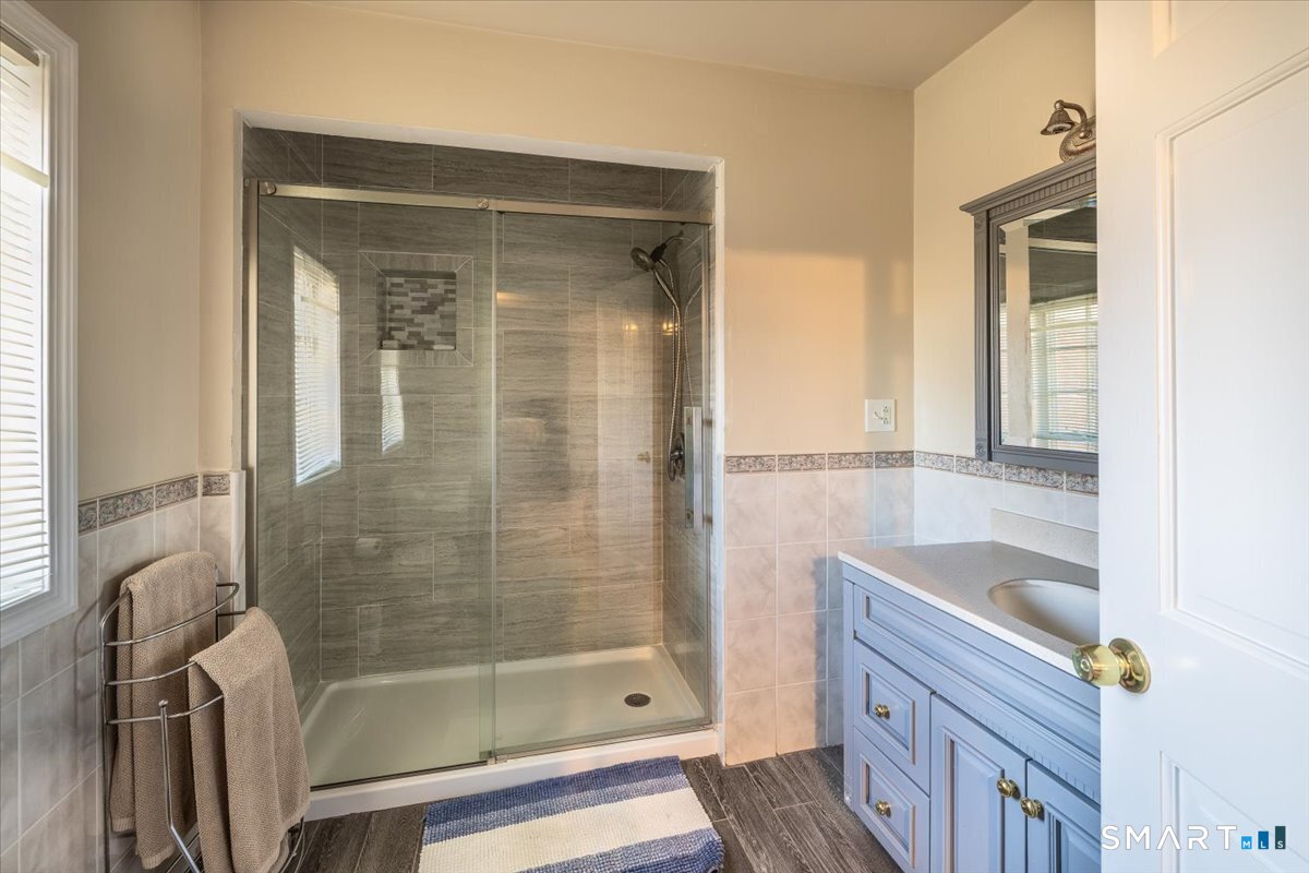 8 Nod Hill Road Oxford, CT 06478 - Photo 29 of 40