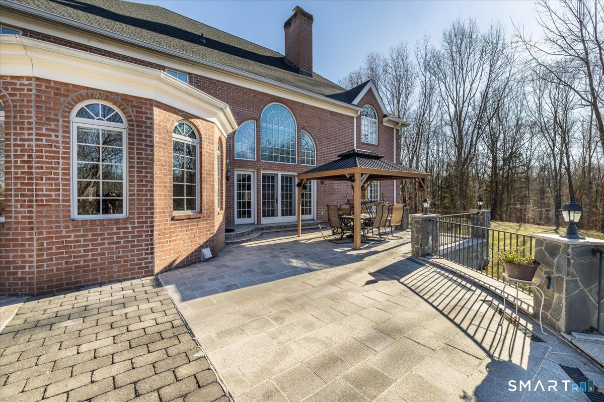 8 Nod Hill Road Oxford, CT 06478 - Photo 33 of 40