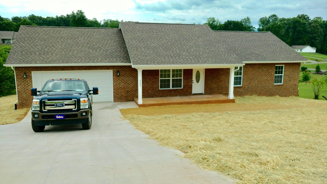 4202 Pea Ridge Road Maryville, TN 37804 - Photo 1 of 10 Front