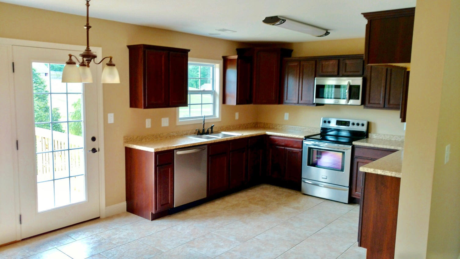 4202 Pea Ridge Road Maryville, TN 37804 - Photo 4 of 10 Kitchen