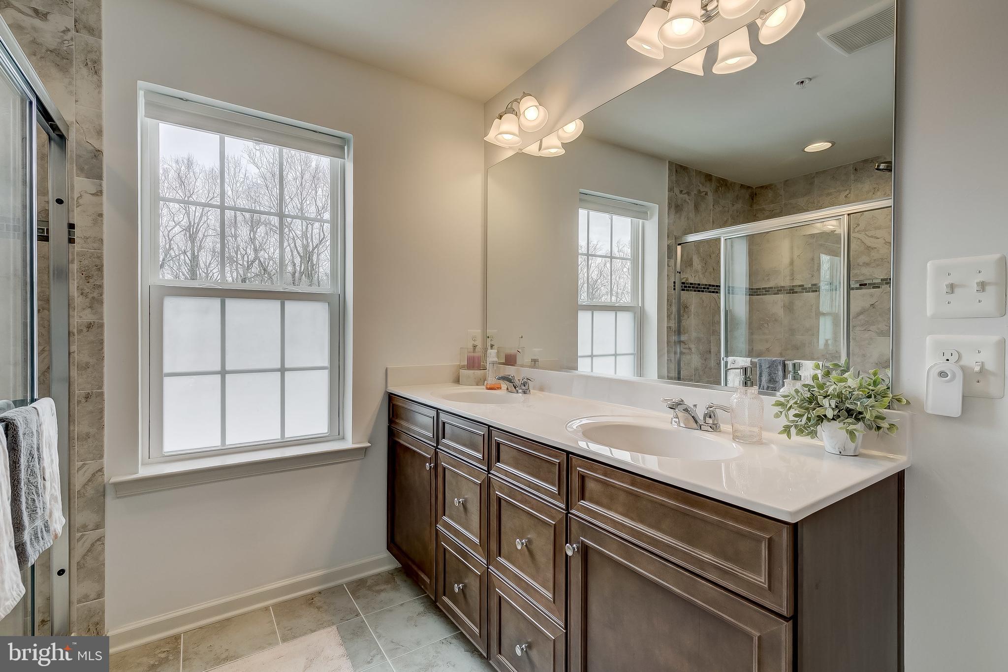 912 Morgan Run Road Baltimore, MD 21220 - Photo 20 of 37 Primary Suite Bath
