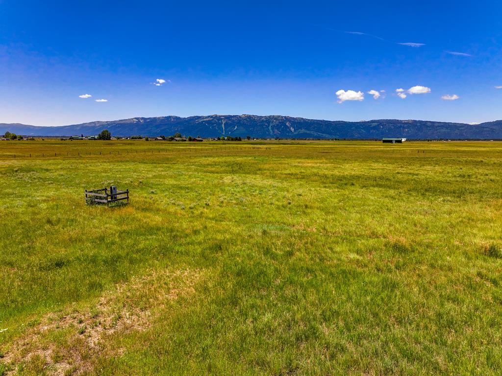 13239 Finlandia Road McCall, ID 83638 - Photo 3 of 9