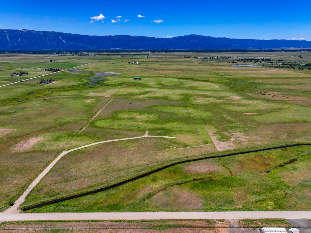 13239 Finlandia Road McCall, ID 83638 - Photo 4 of 9