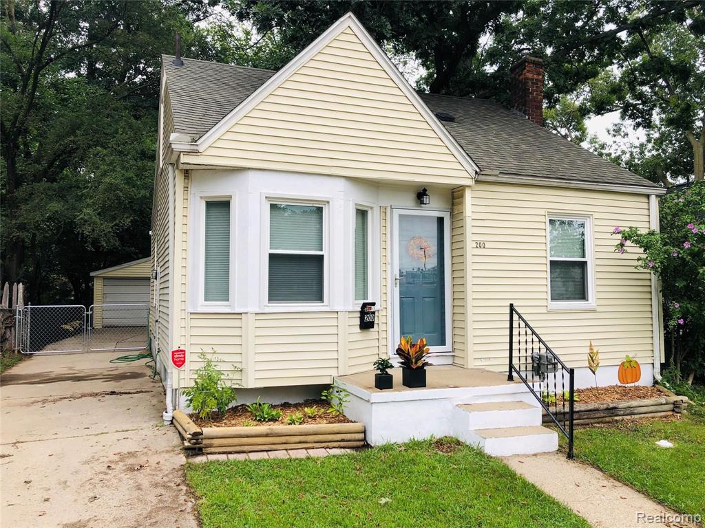 200 Stratford Road Ferndale, MI 48220 - Photo 1 of 22