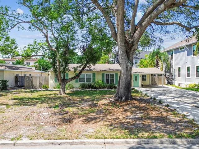 $565,000 | 4417 West El Prado Boulevard, Tampa, FL 33629