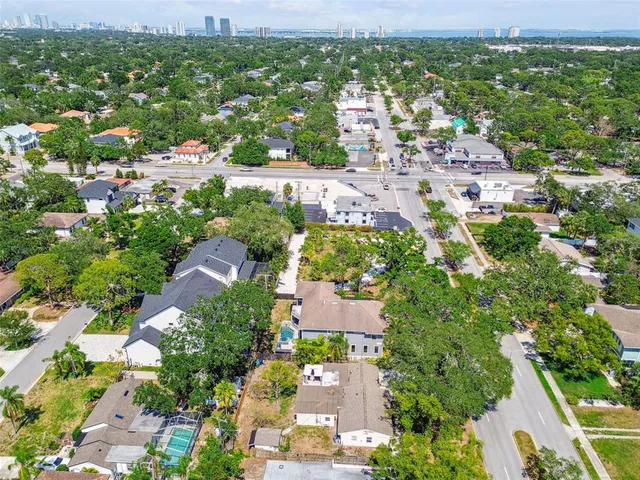 $565,000 | 4417 West El Prado Boulevard, Tampa, FL 33629