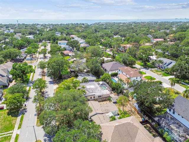 $565,000 | 4417 West El Prado Boulevard, Tampa, FL 33629