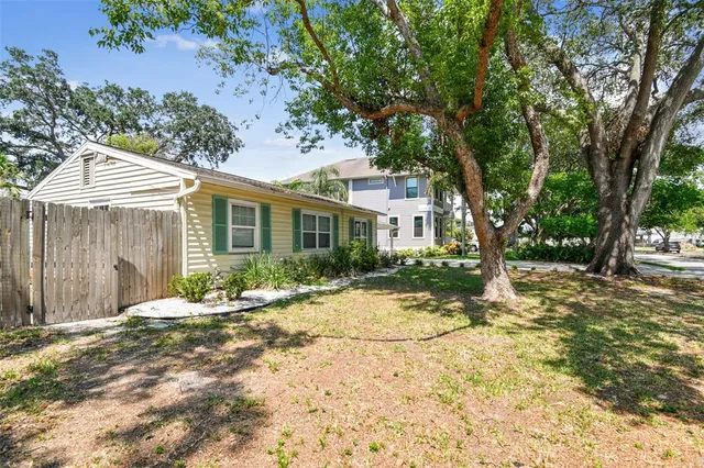 $565,000 | 4417 West El Prado Boulevard, Tampa, FL 33629