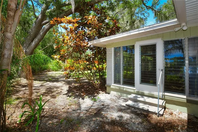 $795,000 | 160 Bayshore Drive, Terra Ceia, FL 34250