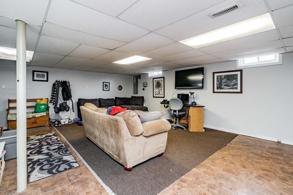 23 Delaware Avenue Springfield, MA 01119 - Photo 31 of 42