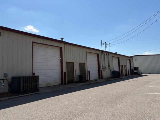221 West Dunbar Cave Road Clarksville, TN 37040 - Photo 11 of 11 a view of a car garage