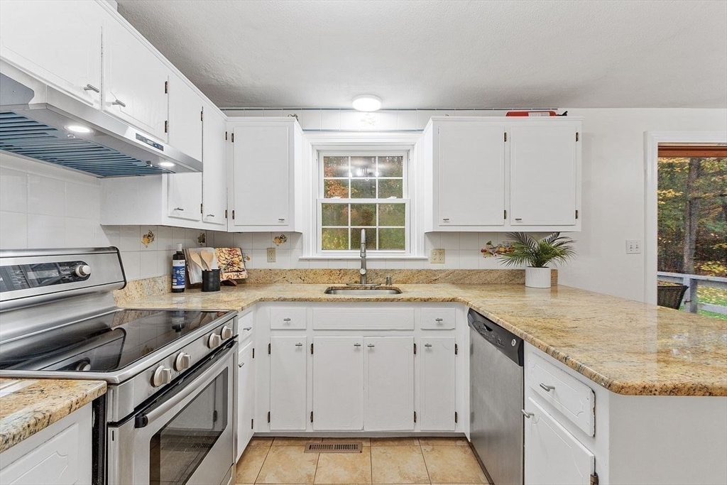 31 Drummer Road, Unit 31 Acton, MA 01720 - Photo 10 of 21