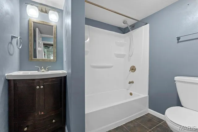 $285,000 | 1307 Kim Drive, O'Fallon, IL 62269