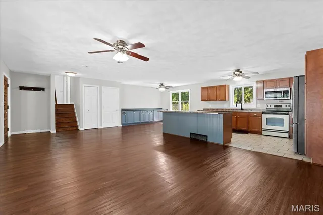 $285,000 | 1307 Kim Drive, O'Fallon, IL 62269