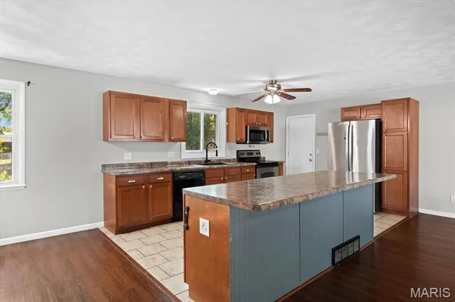 $285,000 | 1307 Kim Drive, O'Fallon, IL 62269