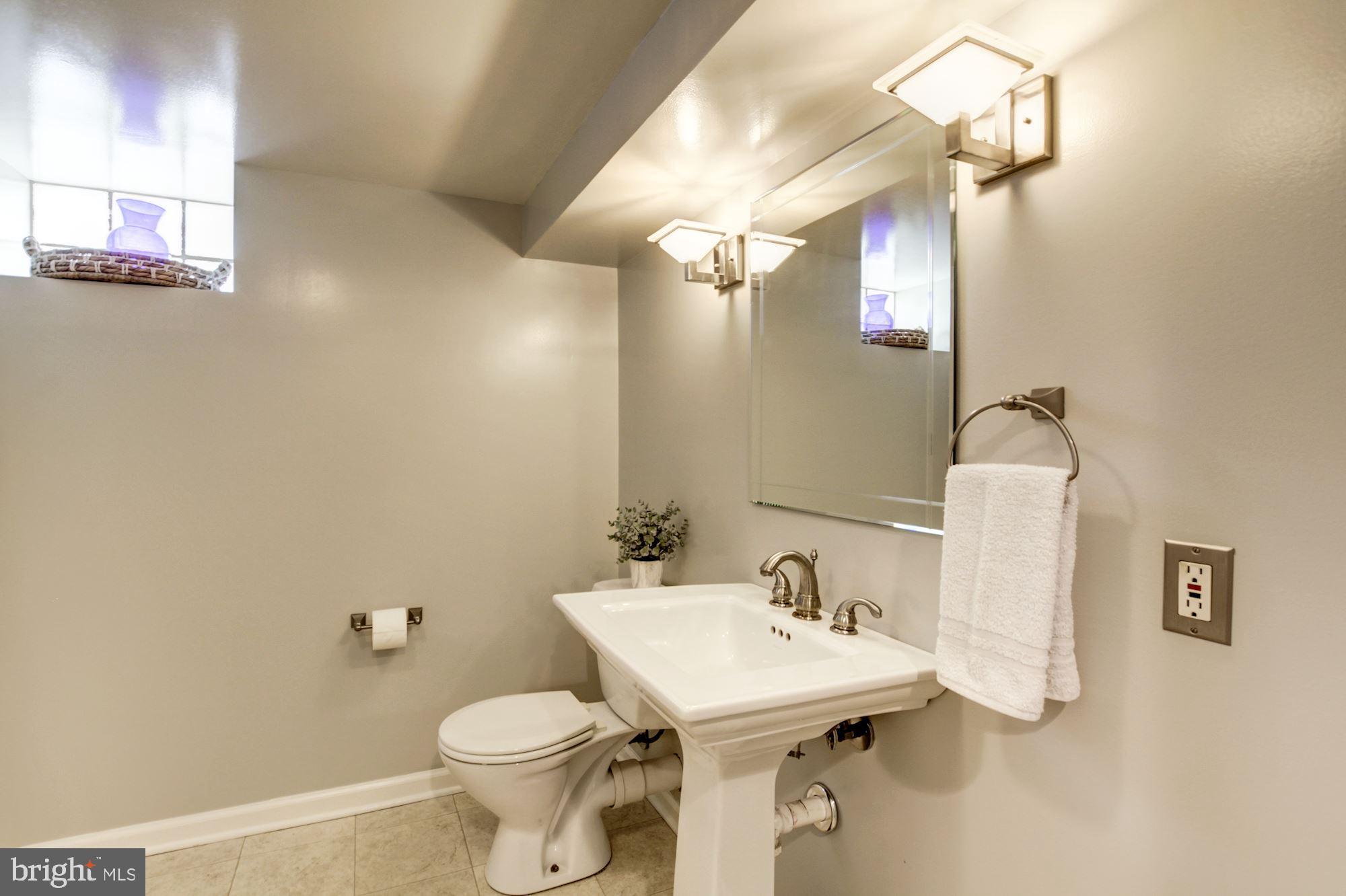 2521 Wendover Road Baltimore, MD 21234 - Photo 18 of 27