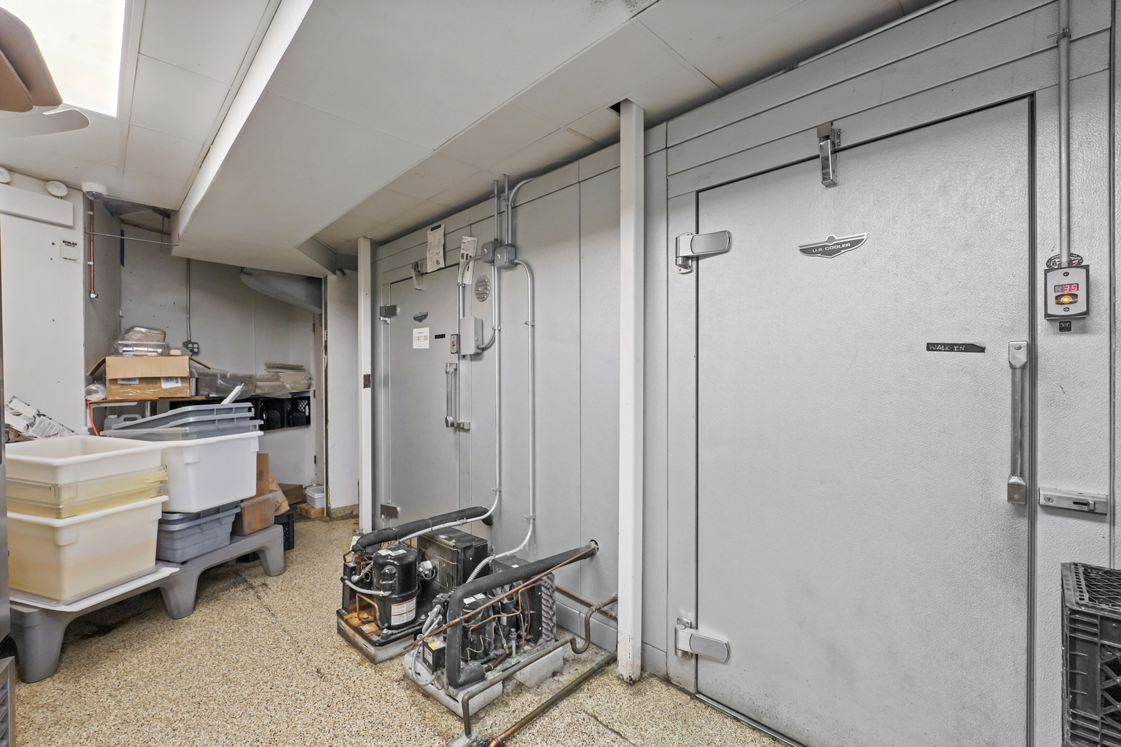 4363 North Lincoln Avenue Chicago, IL 60618 - Photo 9 of 34 a living room with furniture and a window
