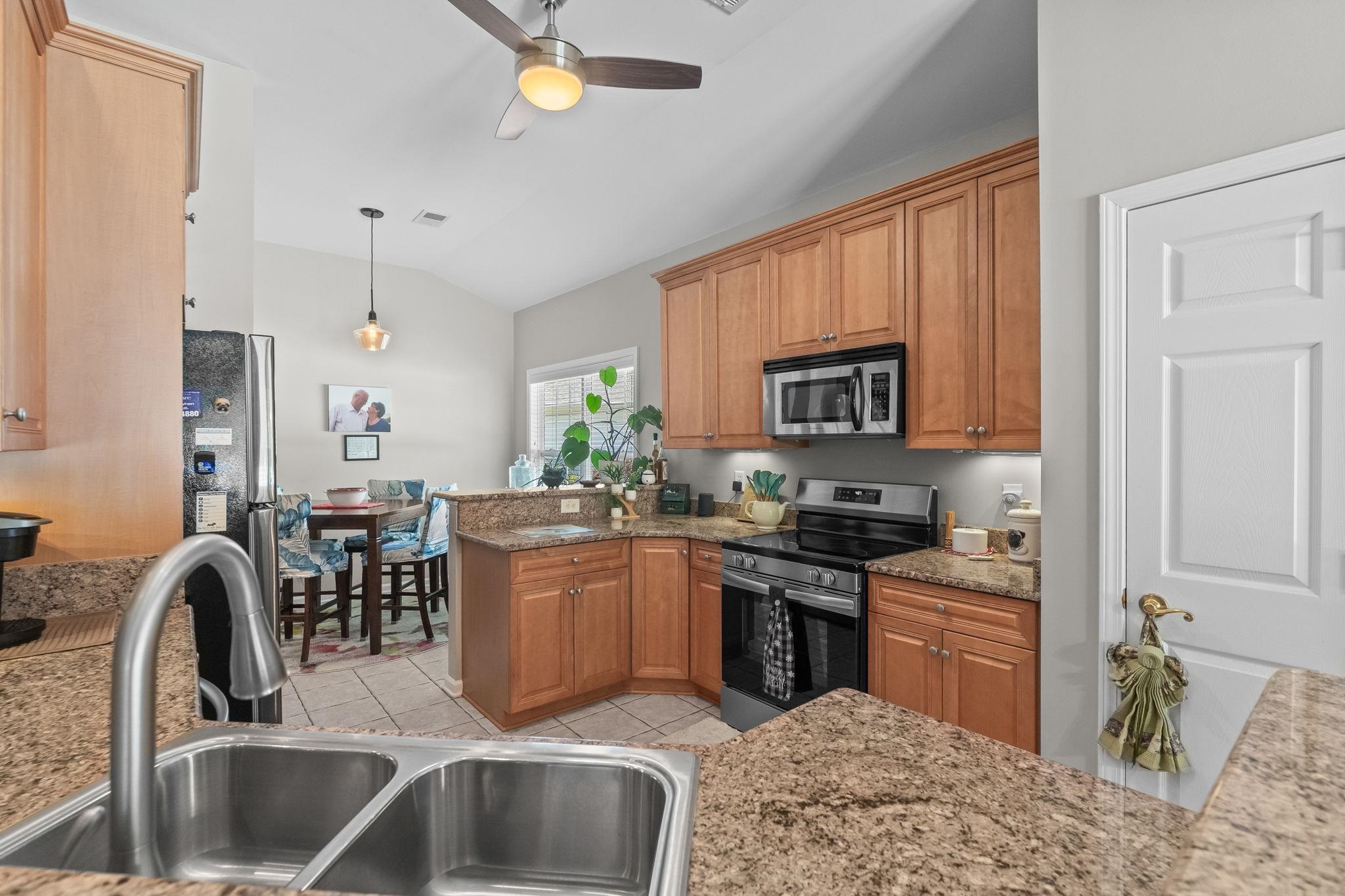 17 Passion Flower Court Murrells Inlet, SC 29576 - Photo 12 of 64