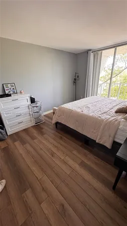 $2,300 | Legion Park, Miami, FL 33138