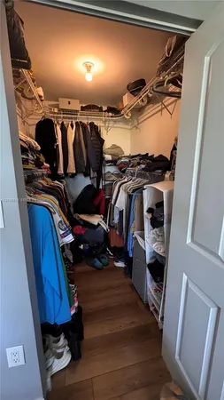 $2,300 | Legion Park, Miami, FL 33138