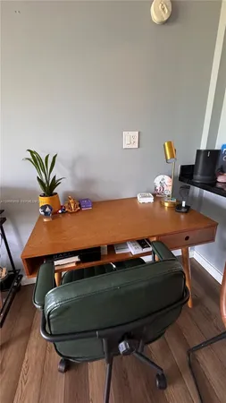 $2,300 | Legion Park, Miami, FL 33138