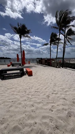 $2,300 | Legion Park, Miami, FL 33138
