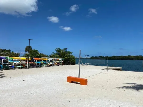 $2,300 | Legion Park, Miami, FL 33138