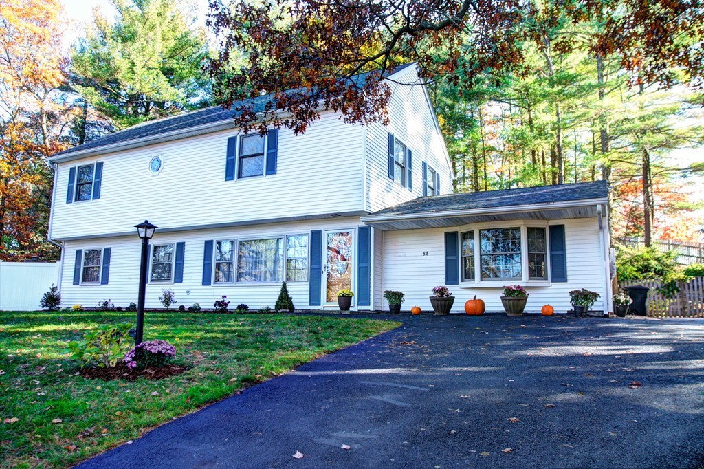 88 Concord Road Chelmsford, MA 01824 - Photo 2 of 26 Gallery Image 2
