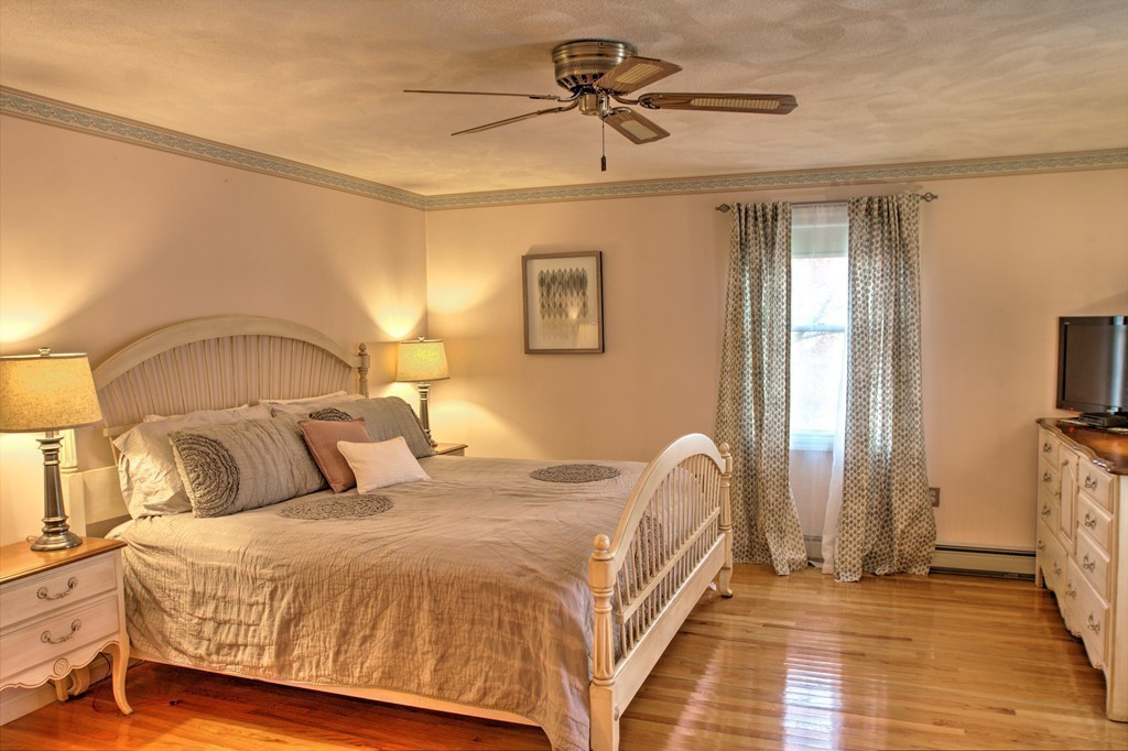 88 Concord Road Chelmsford, MA 01824 - Photo 21 of 26 Gallery Image 21