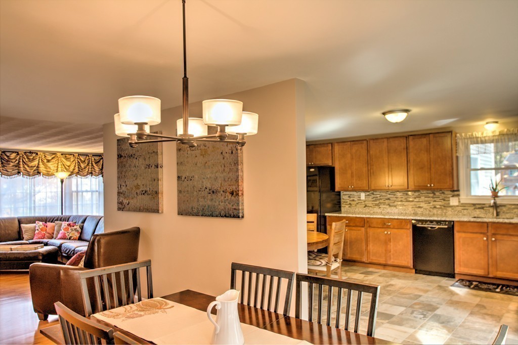 88 Concord Road Chelmsford, MA 01824 - Photo 8 of 26 Gallery Image 8