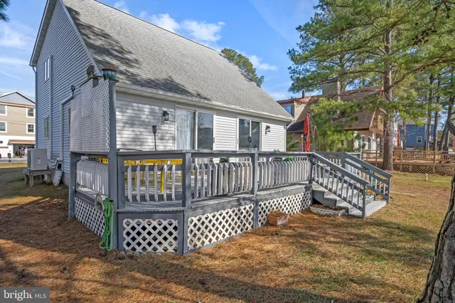$899,000 | 38225 Piney Point Road, Ocean View, DE 19970