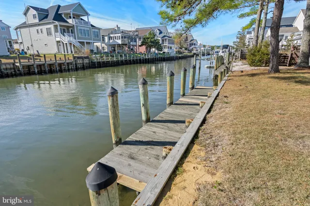 $899,000 | 38225 Piney Point Road, Ocean View, DE 19970