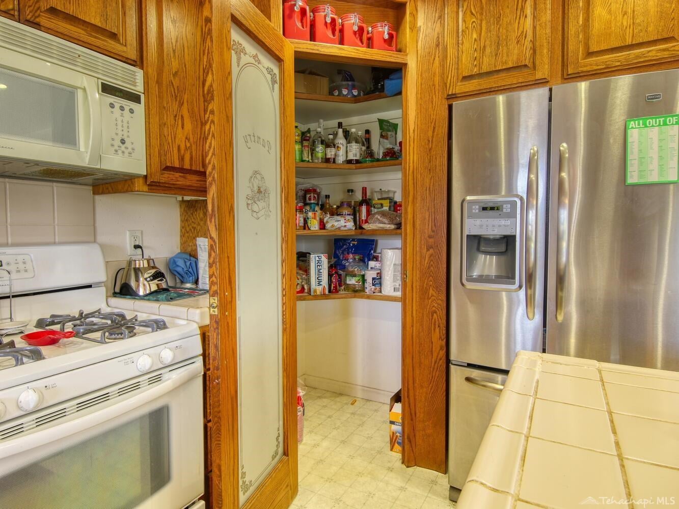 21725 Mid Way Tehachapi, CA 93561 - Photo 14 of 39 Gallery Image 14