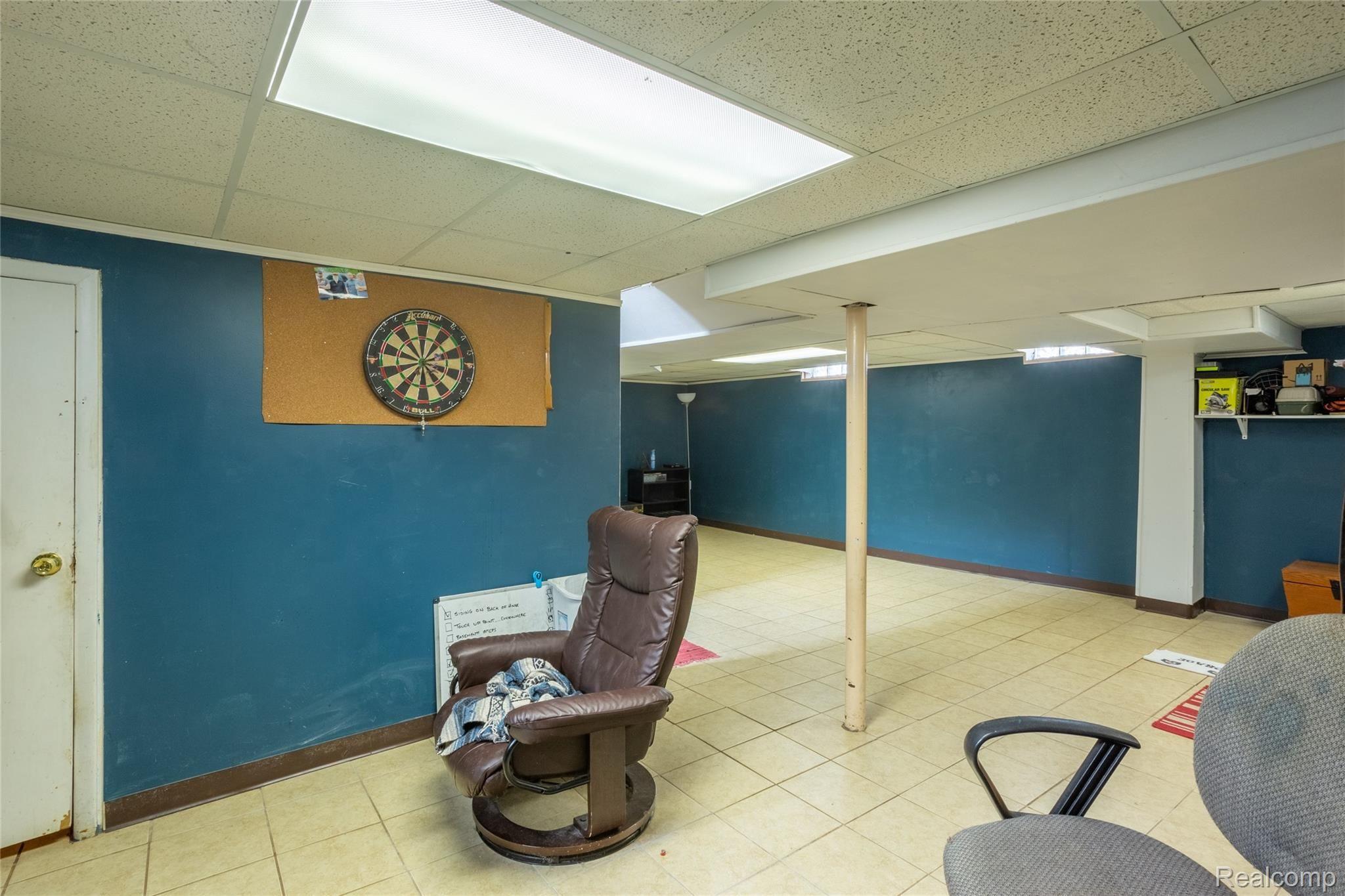19426 Rensellor Street Livonia, MI 48152 - Photo 31 of 39 Rensellor_19426-lower--12.jpg