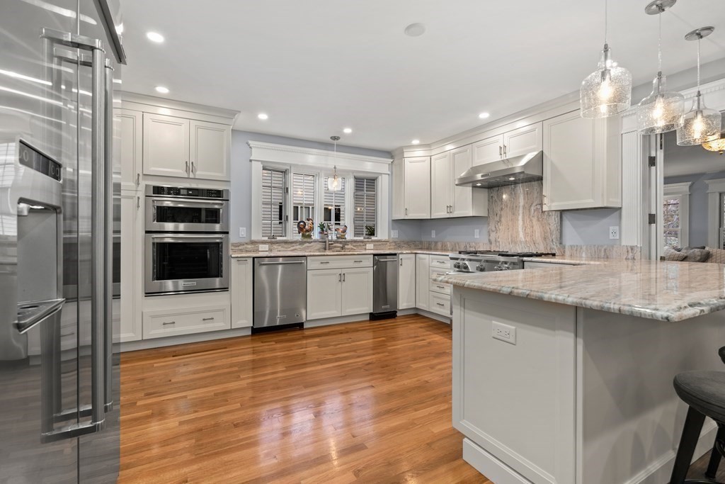 50 Woodfall Road Belmont, MA 02478 - Photo 11 of 30