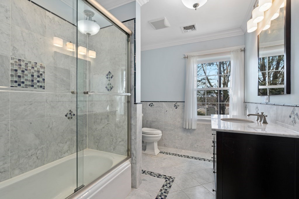 50 Woodfall Road Belmont, MA 02478 - Photo 16 of 30