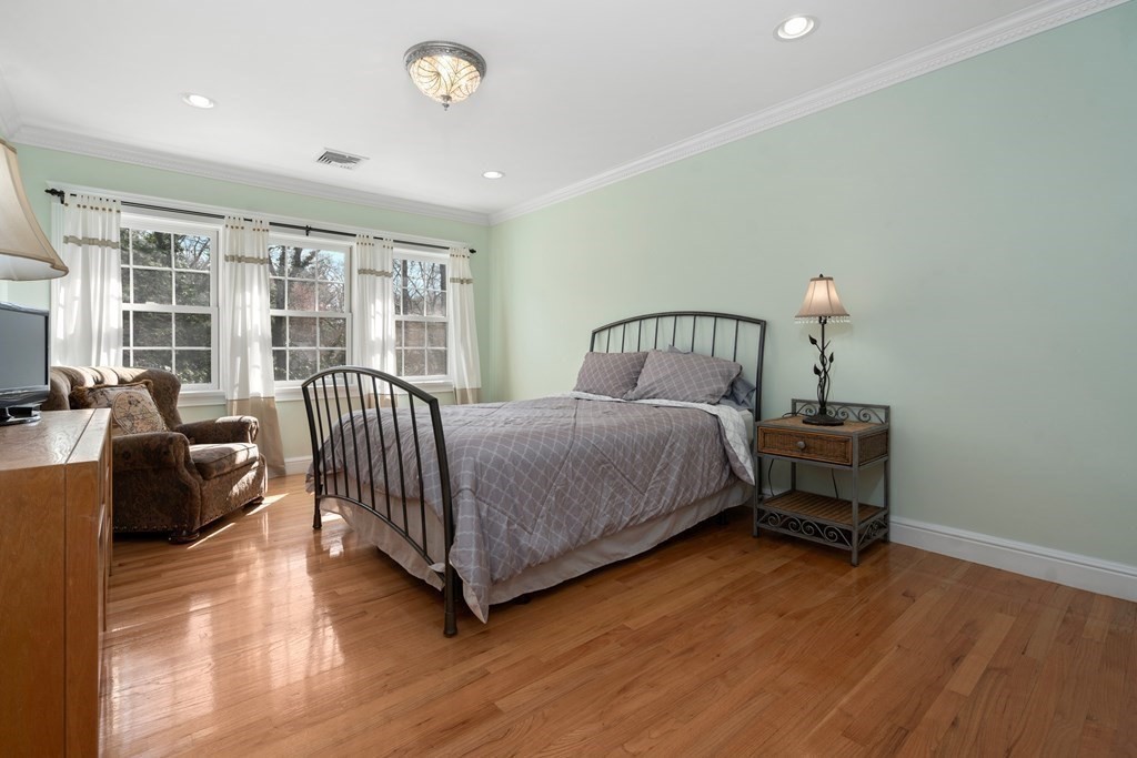 50 Woodfall Road Belmont, MA 02478 - Photo 19 of 30