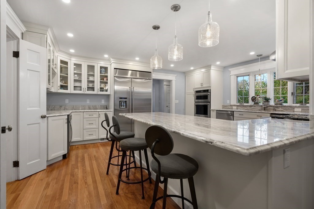 50 Woodfall Road Belmont, MA 02478 - Photo 9 of 30