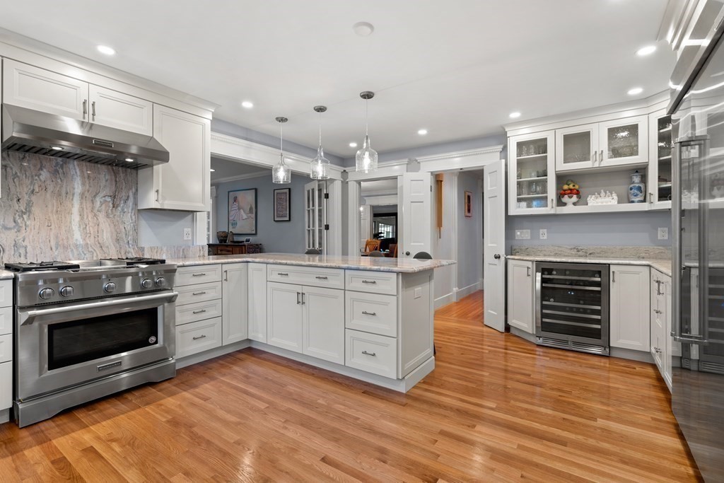 50 Woodfall Road Belmont, MA 02478 - Photo 10 of 30